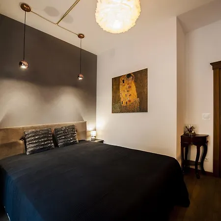 شقة Very Berry - Orzeszkowej 10 - Mtp Apartment, Parking, Balcony, Check In 24h