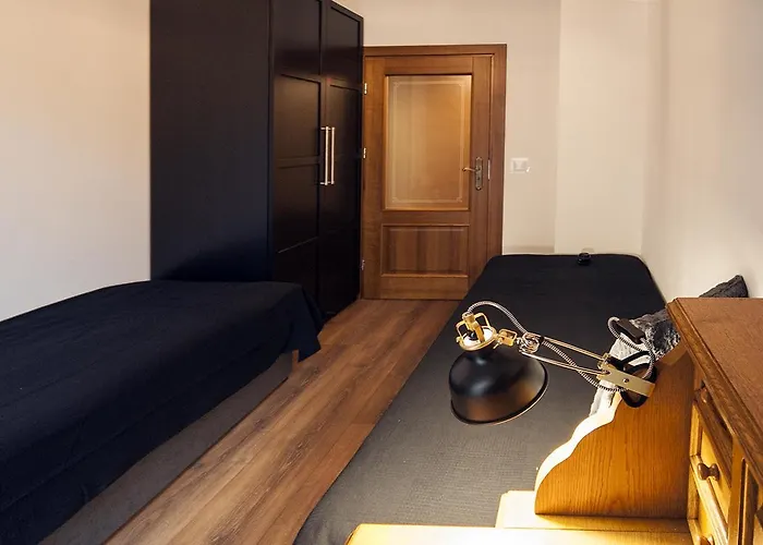 Very Berry - Orzeszkowej 10 - Mtp Apartment, Parking, Balcony, Check In 24h Διαμέρισμα