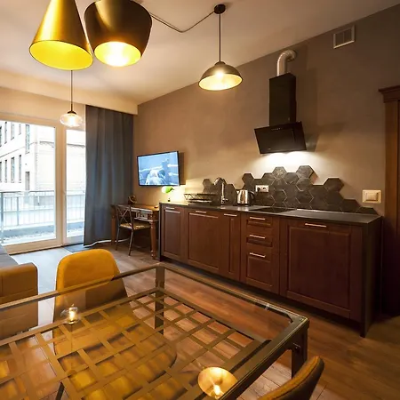 Very Berry - Orzeszkowej 10 - Mtp Apartment, Parking, Balcony, Check In 24h Lägenhet *