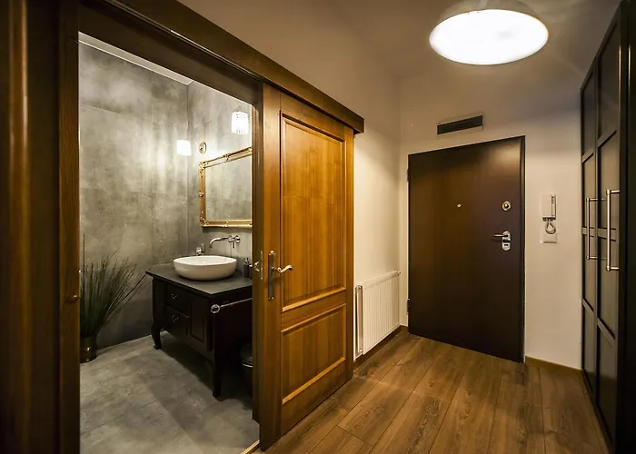 Very Berry - Orzeszkowej 10 - Mtp Apartment, Parking, Balcony, Check In 24h דירה פוזנן